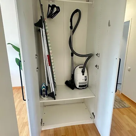 Homely! Bright 3-room Design Wiesbaden! 아파트