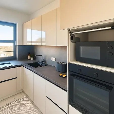 Homely! Bright 3-room Design Wiesbaden!