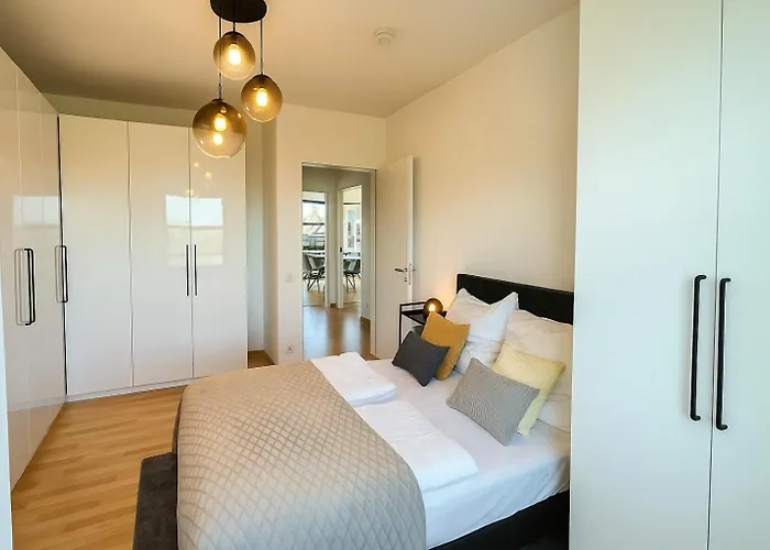 Homely! Bright 3-room Design Wiesbaden! *