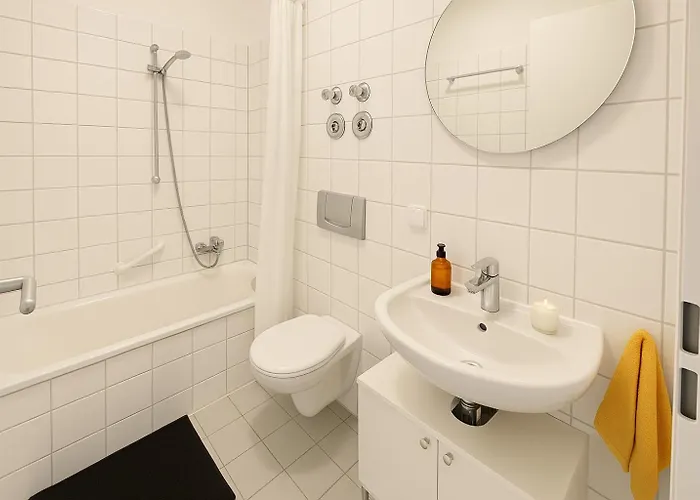 Homely! Bright 3-room Design Wiesbaden! アパート *