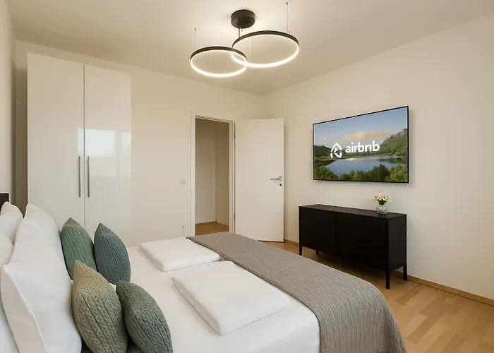 Homely! Bright 3-room Design Wiesbaden! アパート ヴィースバーデン