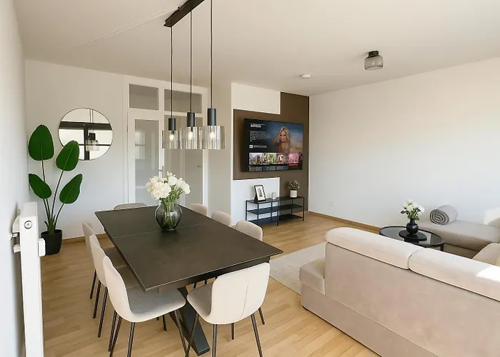 アパート Homely! Bright 3-room Design Wiesbaden! *